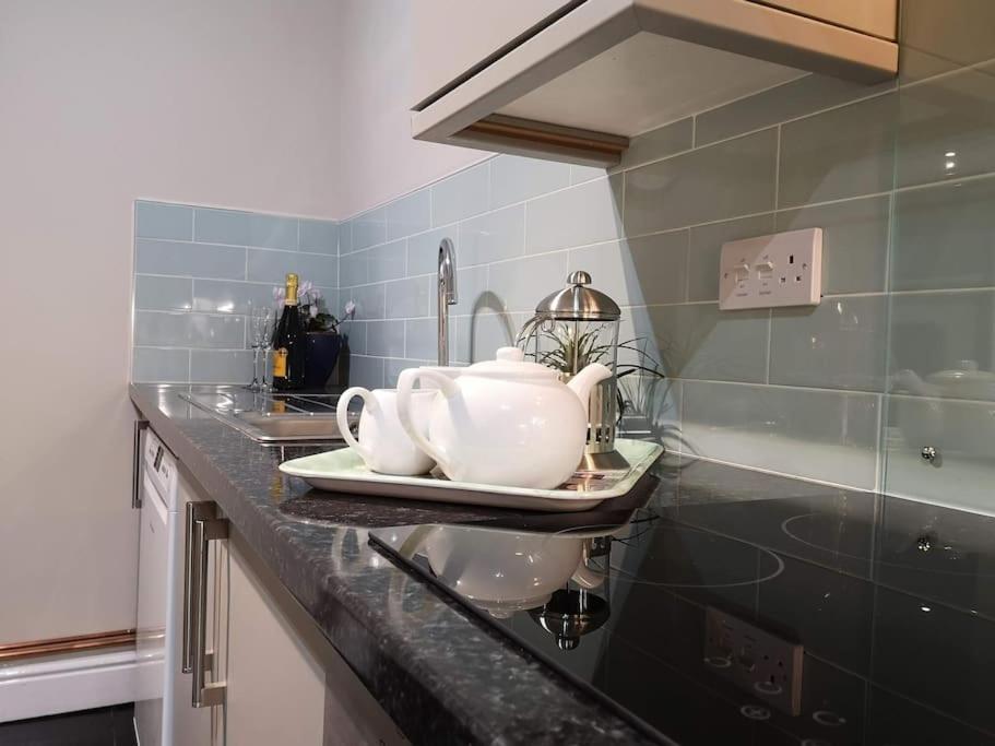 Biskey Bowness Apartment Bagian luar foto