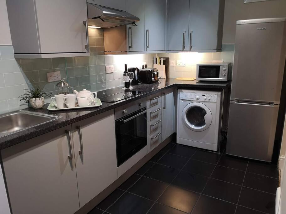 Biskey Bowness Apartment Bagian luar foto